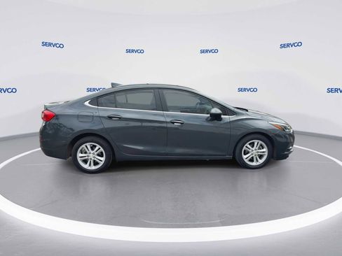 Used 2018 Chevrolet Cruze LT FWD image 9
