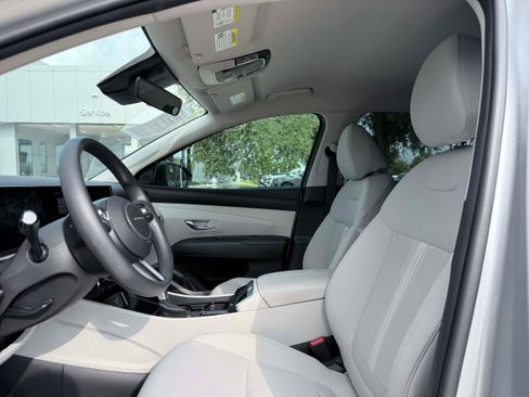 Used 2025 Hyundai Tucson SEL FWD image 13