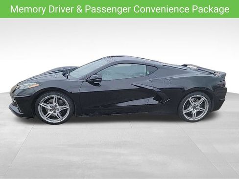 Used 2022 Chevrolet Corvette Stingray Preferred Cpe w/ Z51 Performance Package RWD image 6