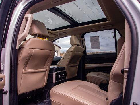 Used 2024 Ford Expedition Max Limited image 27