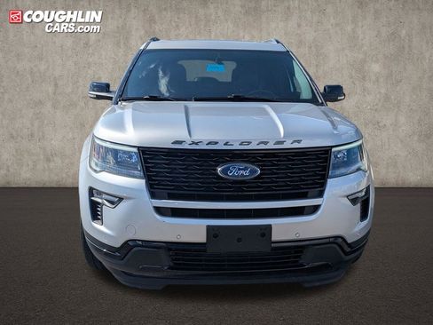 Used 2018 Ford Explorer Sport AWD/4WD image 2