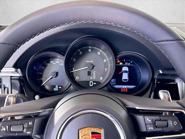 Used 2026 Porsche Macan AWD/4WD image 15