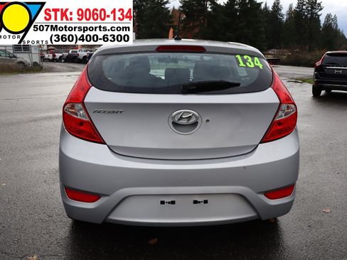 Used 2017 Hyundai Accent SE image 6