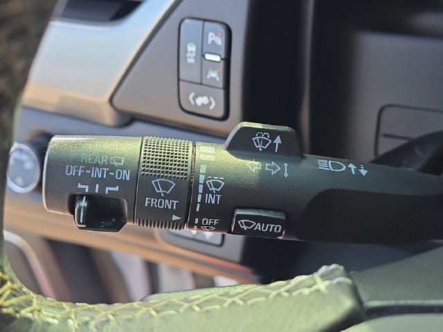 Used 2016 Chevrolet Tahoe LT AWD/4WD image 16