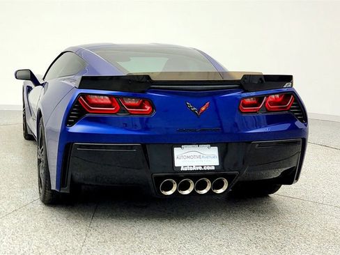 Used 2017 Chevrolet Corvette 2dr Stingray 1LT Coupe with Up image 6