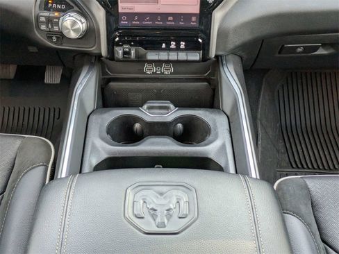 Used 2025 RAM 1500 Laramie image 19