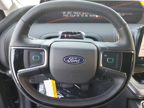 New 2025 Ford Expedition Max Platinum w/ Driver's Package image 15