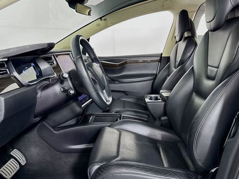 Used 2016 Tesla Model X P90D image 9