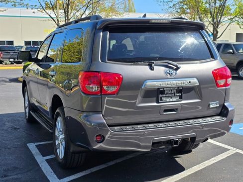 Used 2011 Toyota Sequoia Platinum AWD/4WD image 7