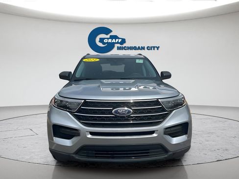 Used 2024 Ford Explorer XLT w/ Class IV Trailer Tow Package AWD/4WD image 8