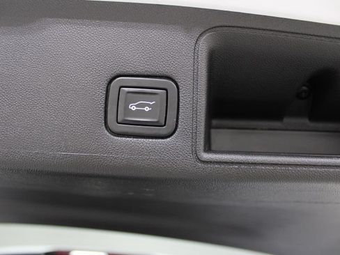 Used 2021 GMC Terrain SLT w/ Elevation Edition AWD/4WD image 15