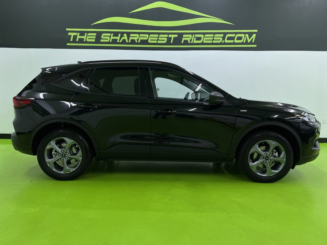 Used 2025 Ford Escape ST-Line AWD/4WD image 11