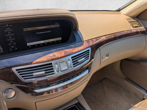 Used 2007 Mercedes-Benz S 550 image 12