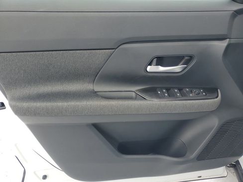 New 2026 Nissan Kicks SV w/ Cold Weather Package AWD/4WD image 9