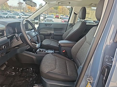New 2025 Ford Maverick XLT w/ XLT Luxury Package AWD/4WD image 9