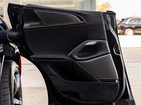 Used 2025 Ferrari Purosangue image 39