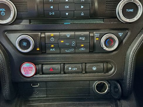 Used 2018 Ford Mustang GT RWD image 18