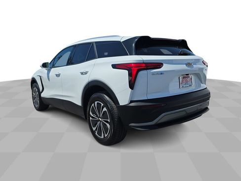 Used 2025 Chevrolet Blazer EV LT AWD/4WD image 6