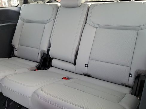 New 2026 Ford Expedition Platinum image 8