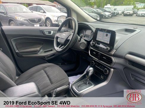 Used 2019 Ford EcoSport SE image 9