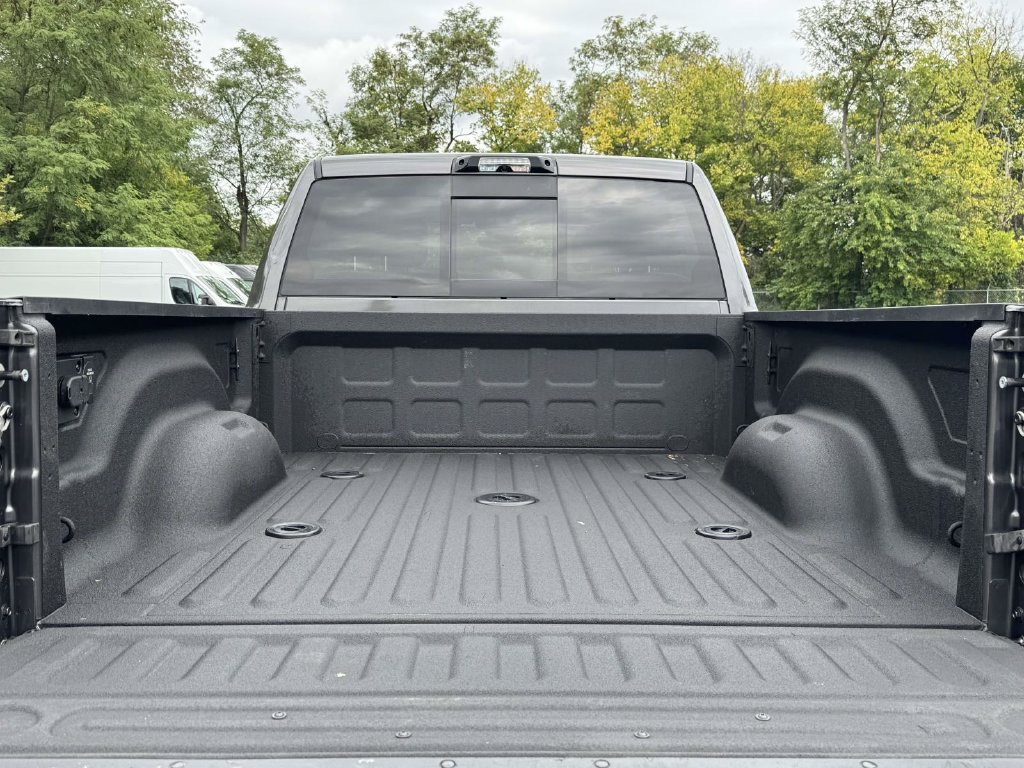 Used 2022 RAM 3500 Big Horn w/ Level C Equiment Group AWD/4WD image 29