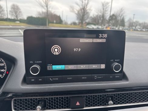 Used 2023 Honda Civic LX image 17