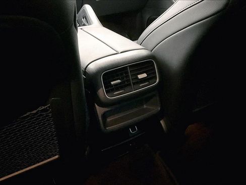 Used 2020 Mercedes-Benz GLE 450 4MATIC w/ Premium Package image 30