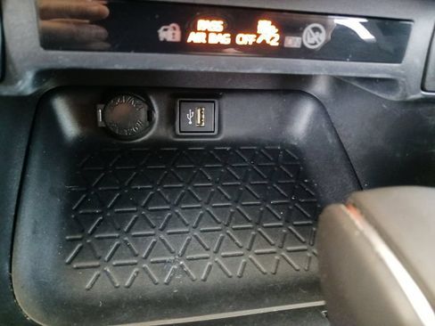 Used 2024 Toyota RAV4 SE AWD/4WD image 25