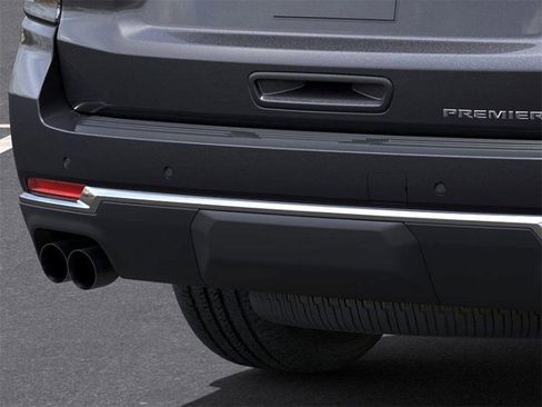New 2025 Chevrolet Suburban Premier image 14