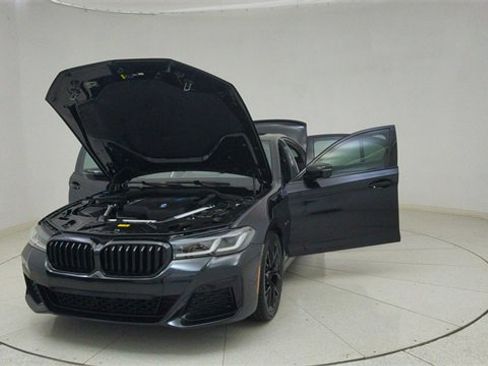 Used 2023 BMW 530e 530e iPerformance w/ M Sport Package image 74