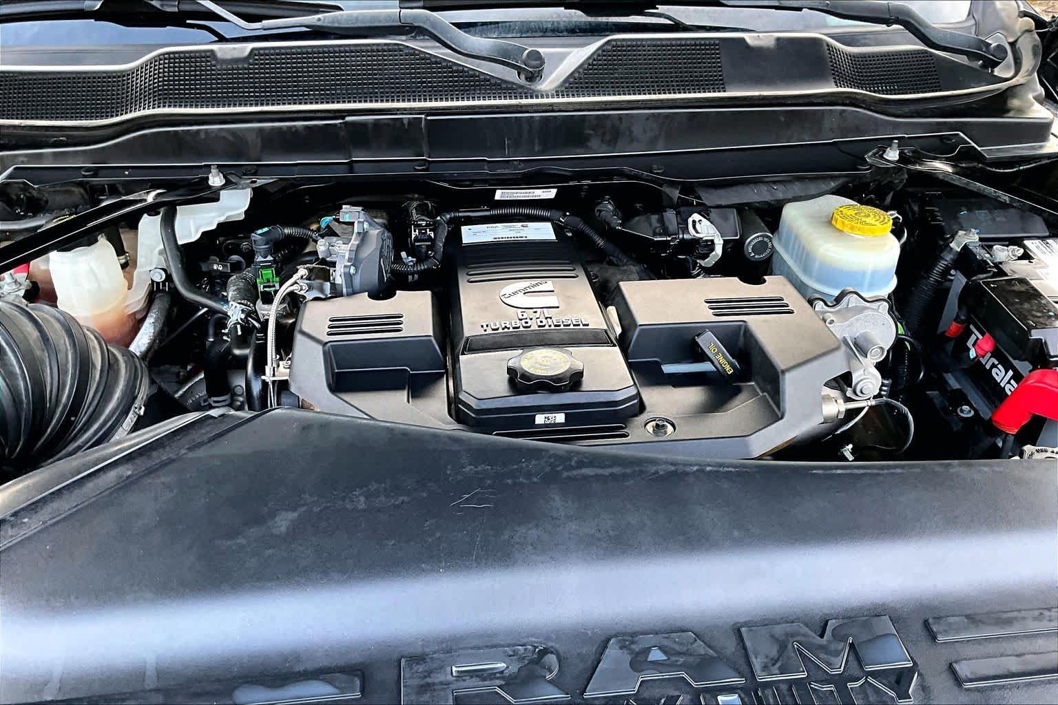 Used 2020 RAM 2500 Laramie w/ Night Edition AWD/4WD image 32