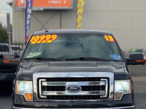 Used 2013 Ford F150 XLT w/ Mid Equipment Group image 2