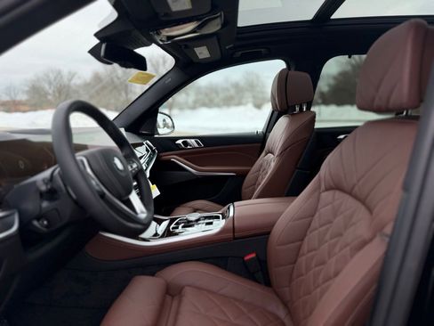 New 2026 BMW X5 xDrive40i w/ Climate Comfort Package image 13