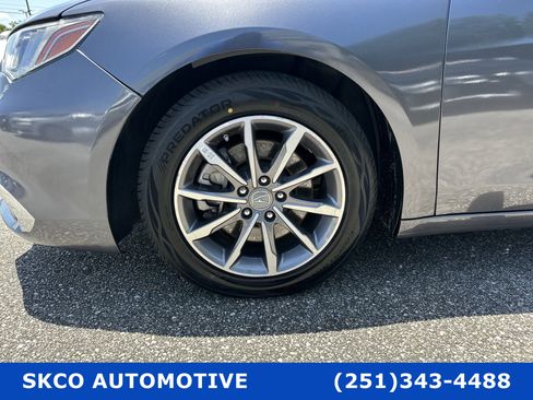 Used 2020 Acura TLX w/ Technology Package image 9