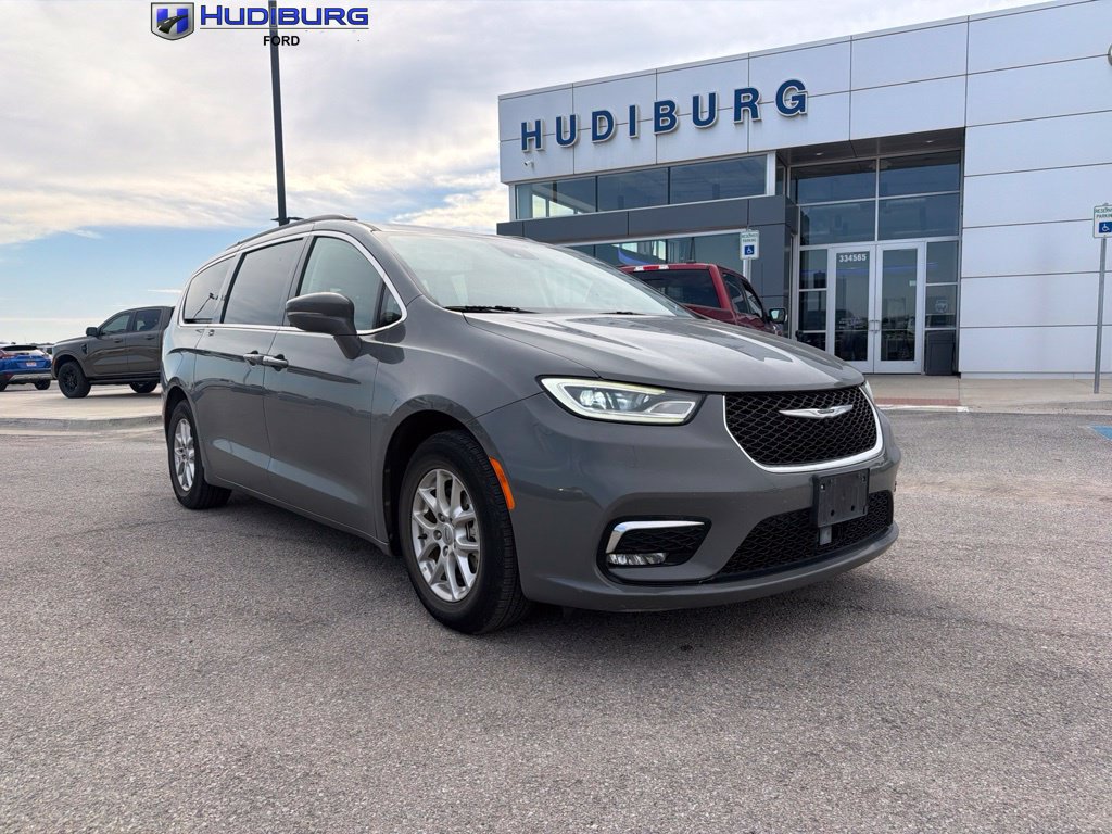 Used 2022 Chrysler Pacifica Touring-L FWD image 1