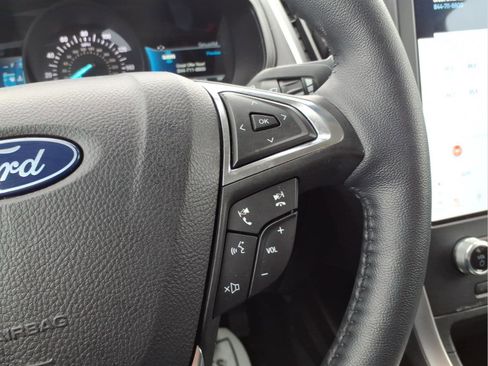 Used 2024 Ford Edge SEL w/ Convenience Package image 16