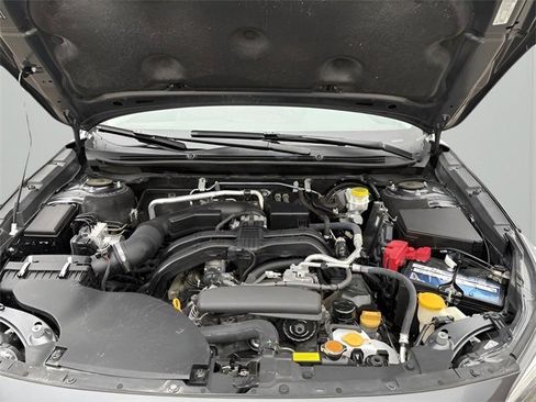 Used 2022 Subaru Outback Touring w/ Popular Package #2 image 10