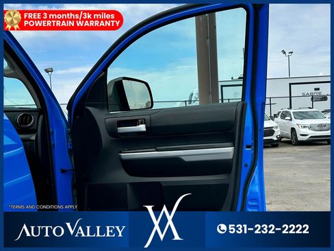 Used 2021 Toyota Tundra SR5 w/ SR5 Upgrade Package image 17