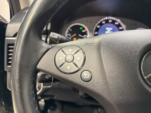 Used 2012 Mercedes-Benz GLK 350 4MATIC image 13