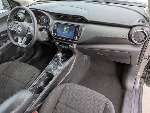 Used 2022 Nissan Kicks SV image 27