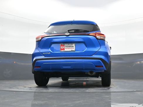 New 2025 Nissan Kicks Play S image 22