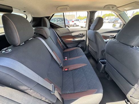 Used 2019 Nissan Kicks SR FWD image 17