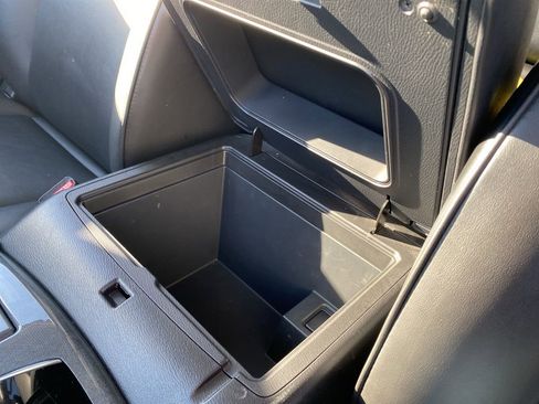 Used 2023 Nissan Armada SV image 25