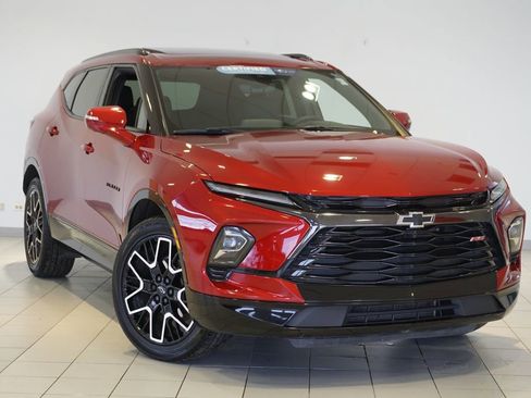 Certified 2024 Chevrolet Blazer RS w/ Driver Confidence II Package image 4