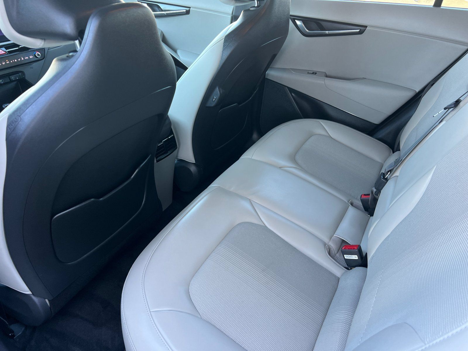 Certified 2023 Kia Niro Wind FWD image 11
