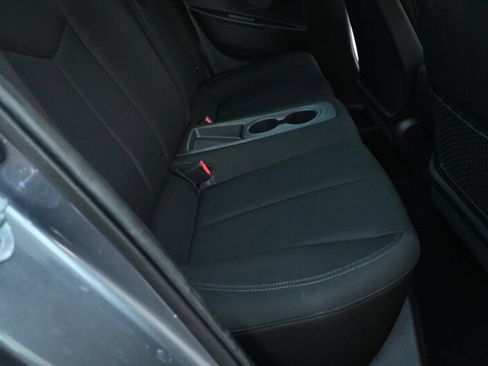 Used 2017 Hyundai Veloster image 38