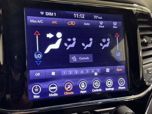 Used 2019 Jeep Grand Cherokee Limited w/ Trailer Tow Group IV AWD/4WD image 17