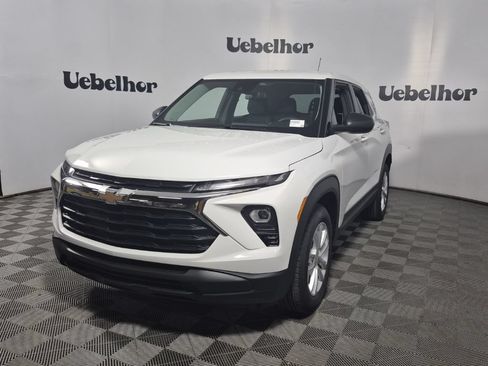 New 2026 Chevrolet TrailBlazer LS w/ LS Convenience Package FWD image 3