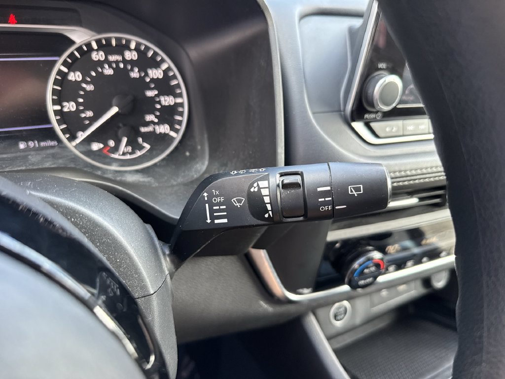 Used 2023 Nissan Rogue SV AWD/4WD image 55