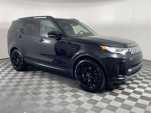 Used 2025 Land Rover Discovery S AWD/4WD image 5